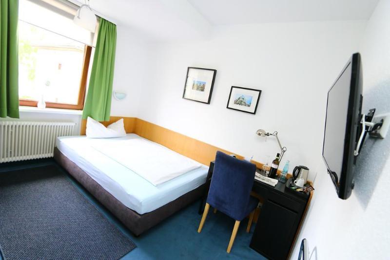 City Hotel Fellbach 24H Check-In Dış mekan fotoğraf
