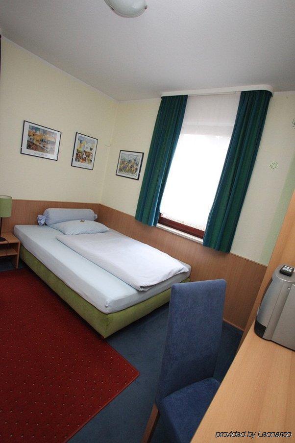 City Hotel Fellbach 24H Check-In Dış mekan fotoğraf