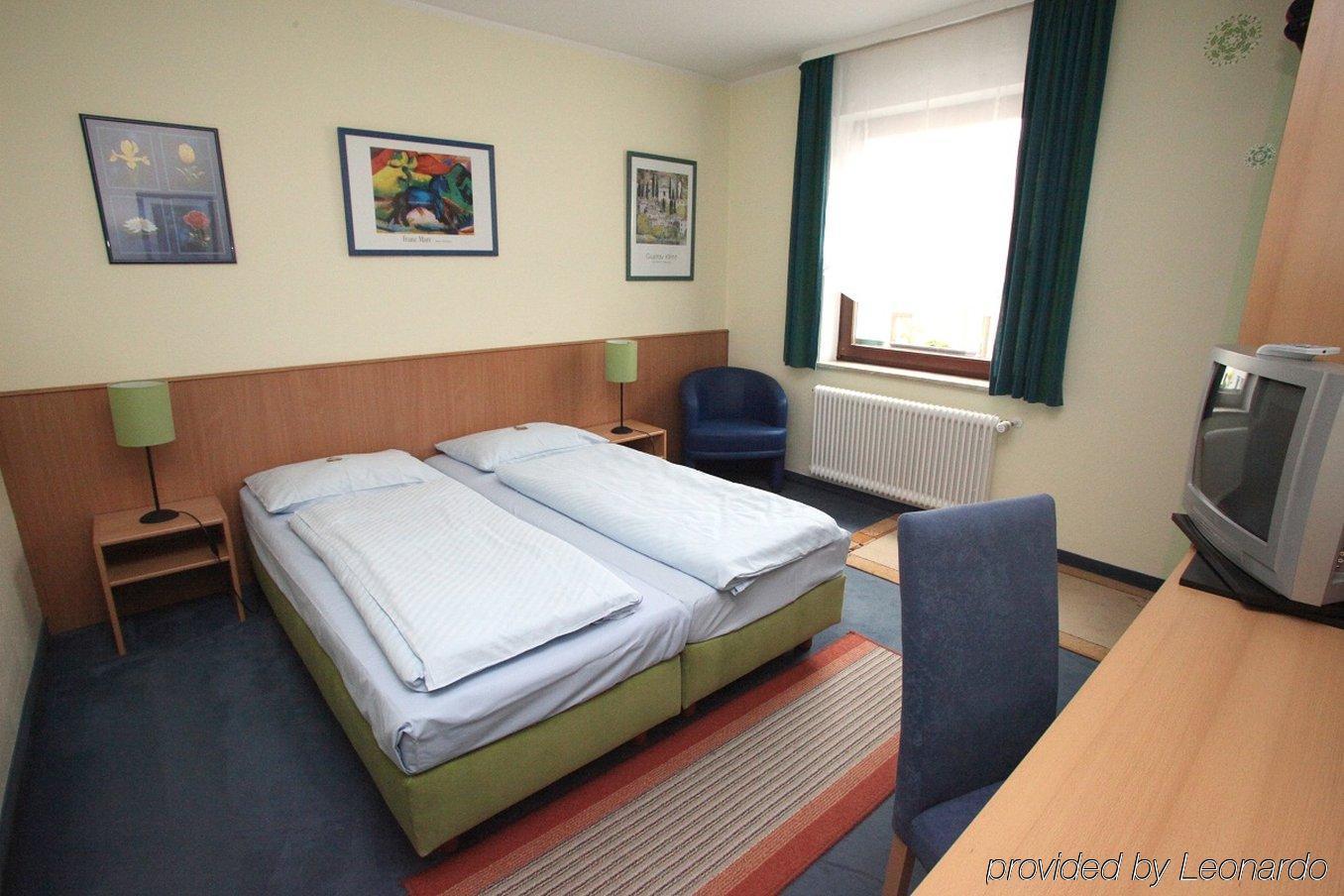City Hotel Fellbach 24H Check-In Dış mekan fotoğraf