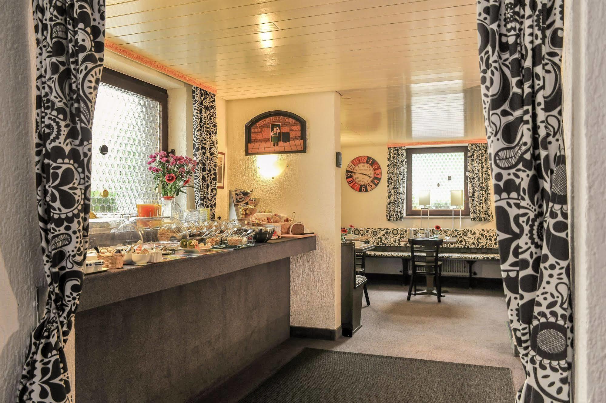 City Hotel Fellbach 24H Check-In Dış mekan fotoğraf